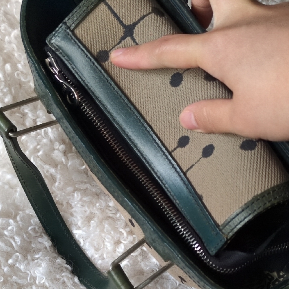 Efffy Canvas Tote Bag with Dark Green Leather Trim - Picture 6 of 11